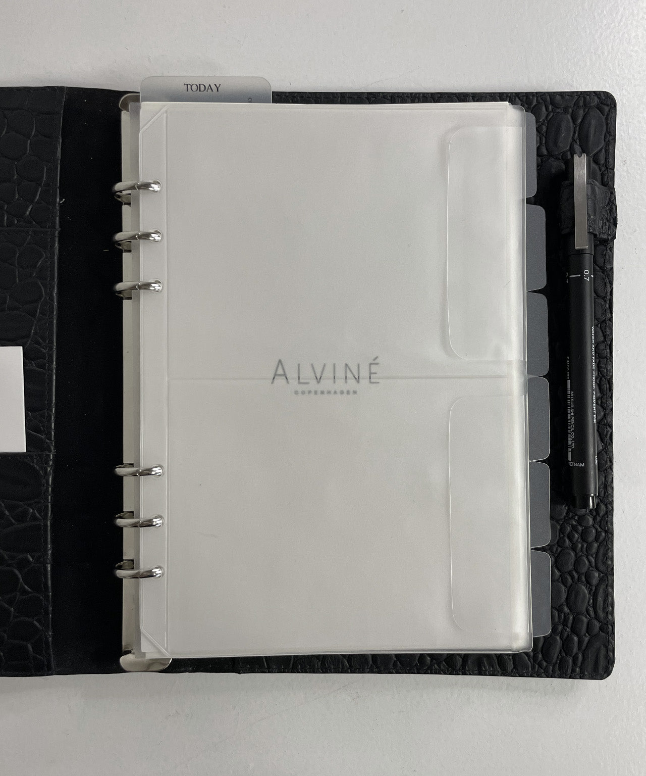 Dobbelt lomme i ALVINÉ planner