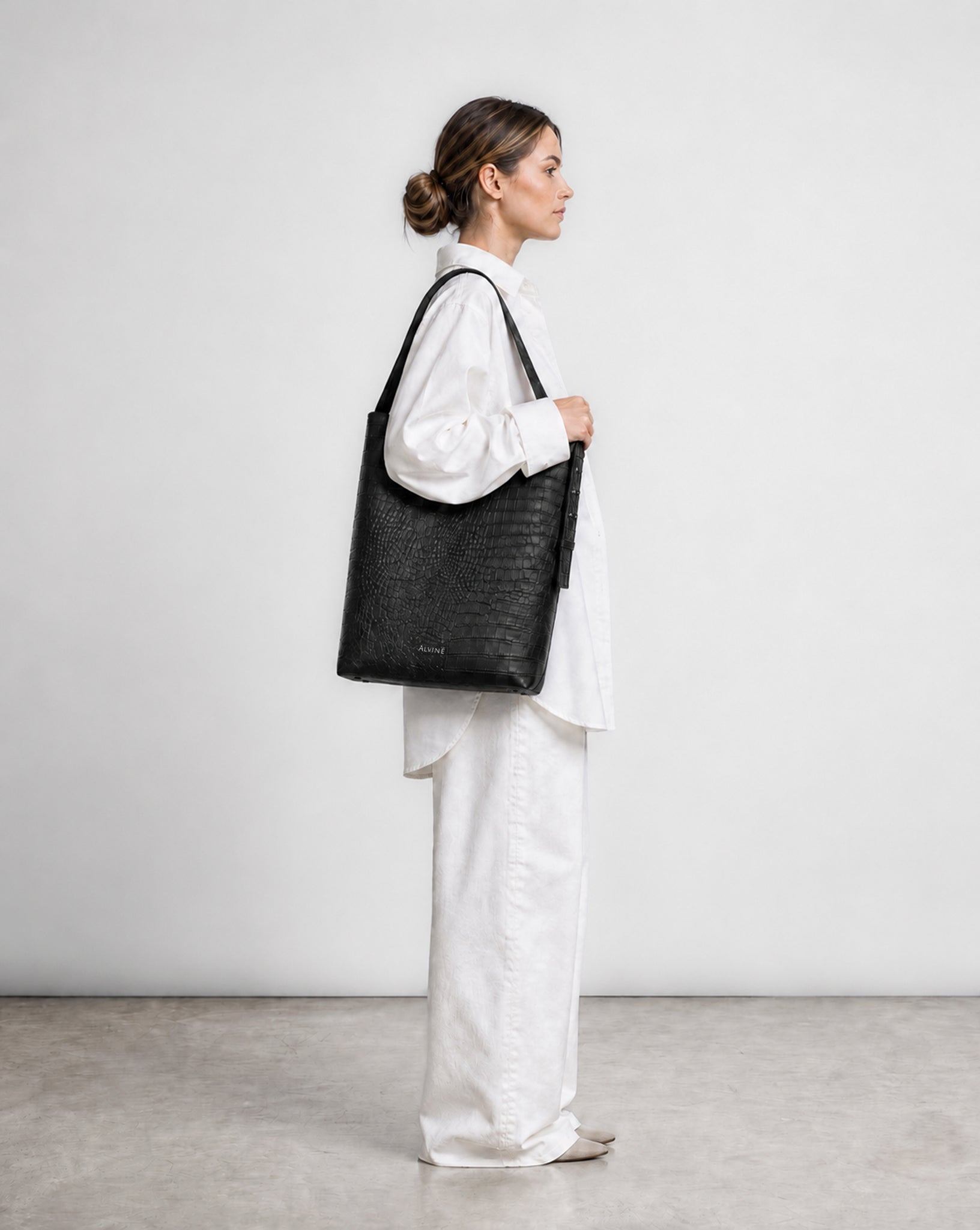 Signature Tote - Sort Croc