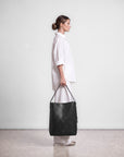 Signature Tote - Sort Croc