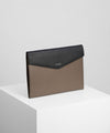 Sleeve Organizer A4 fra The Business Collection i Sort/Latte