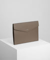 Sleeve Organizer A4 fra The Business Collection i Latte